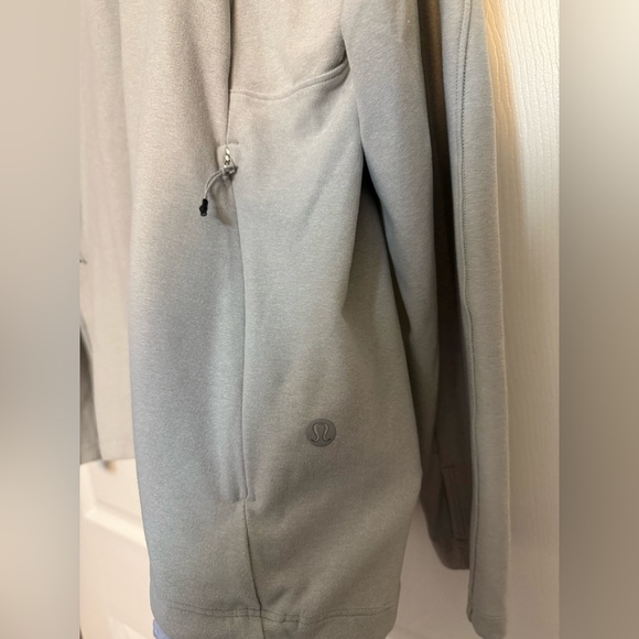 Lululemon Athletica Men’s Full Zip Gray Hoodie - Picture 4 of 4